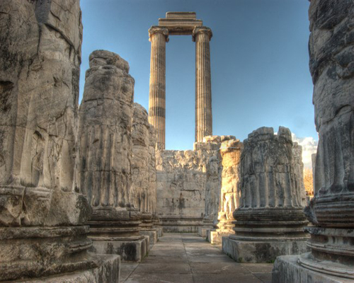 Temple-of-Apollo-Didim-Altinkum